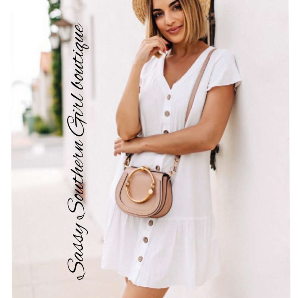 🆕⭐ Flirty White ruffle hem dress